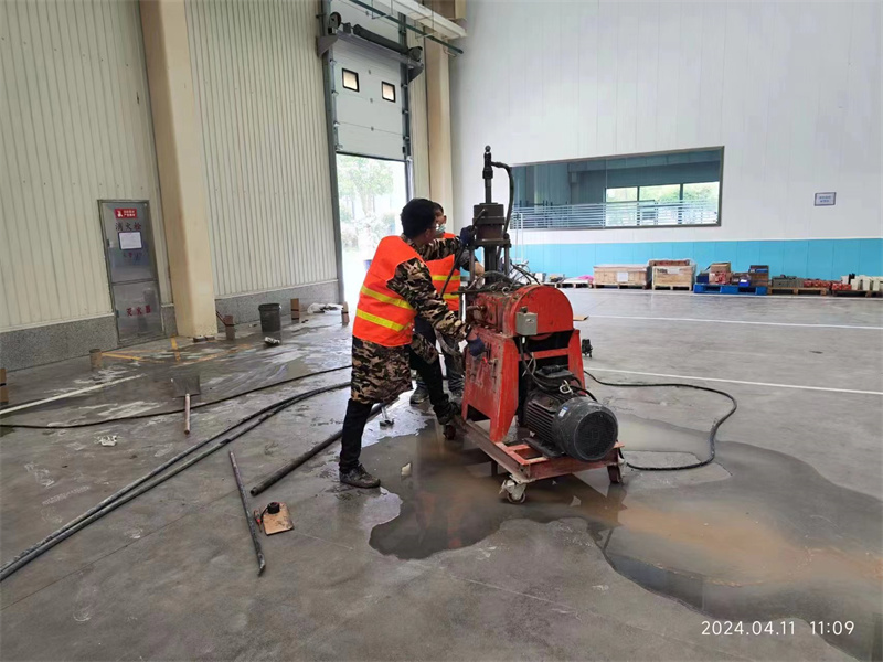 砚山厂房地面下沉塌陷注浆加固施工